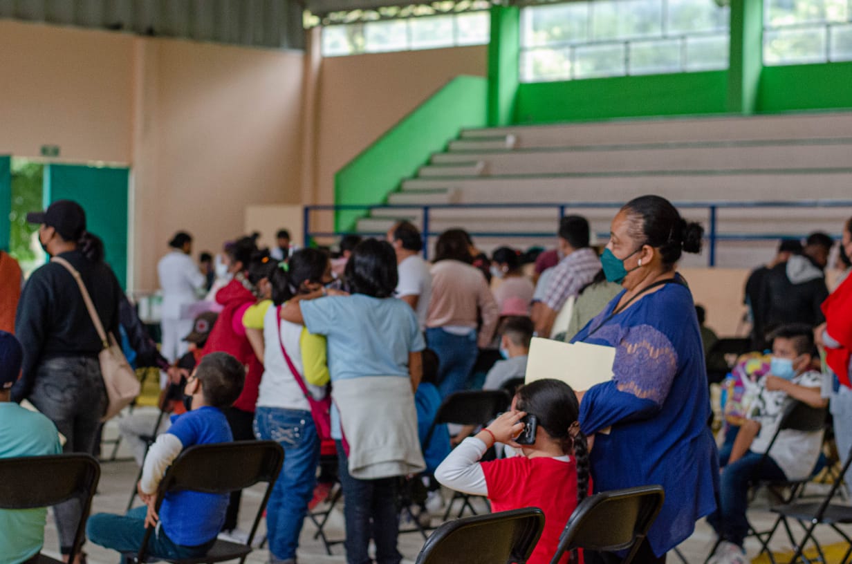 Gran afluencia en jornada de vacunación infantil contra Covid-19 en Zacatelco